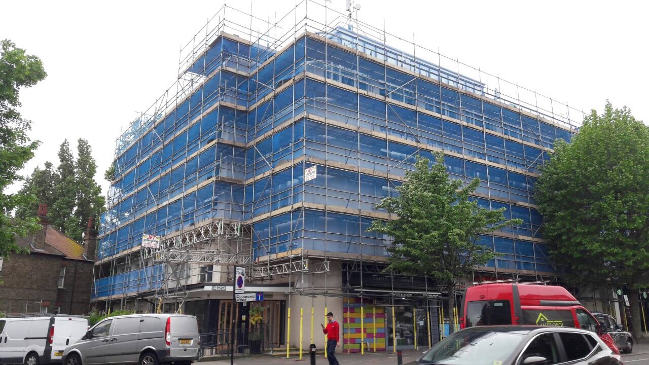 Commercial Scaffolding in London jetscaffolding